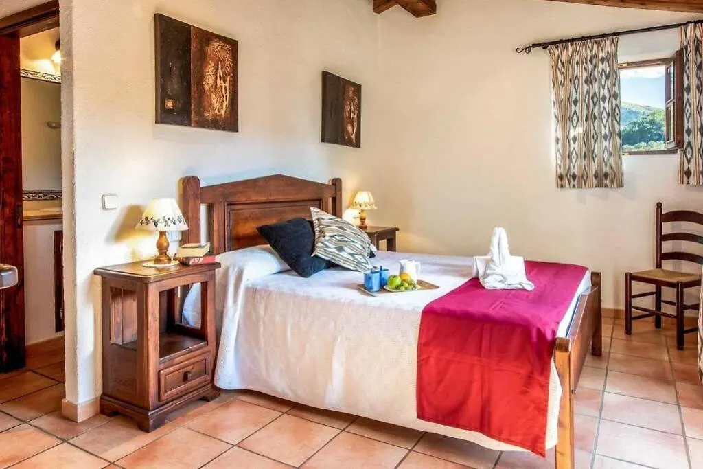 Pretty Villa Close To Cala San Vicente By Renthousing