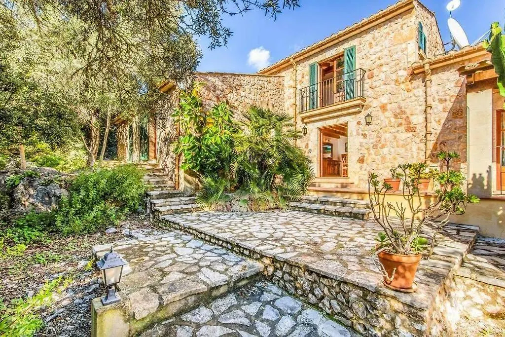 Pretty Villa Close To Cala San Vicente By Renthousing